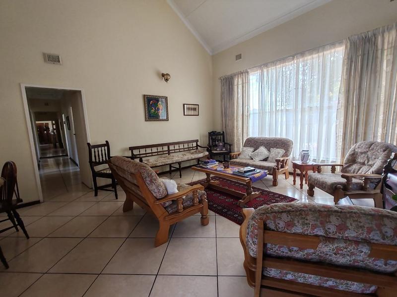 5 Bedroom Property for Sale in Pretoria Gardens Gauteng