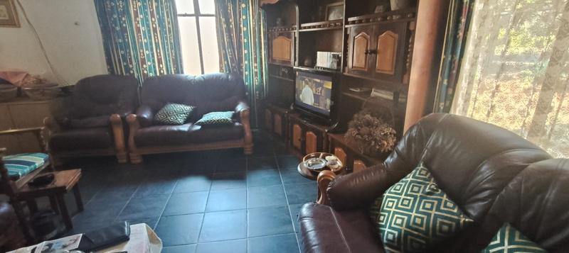 5 Bedroom Property for Sale in Pretoria Gardens Gauteng