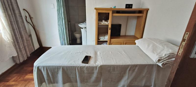 5 Bedroom Property for Sale in Pretoria Gardens Gauteng