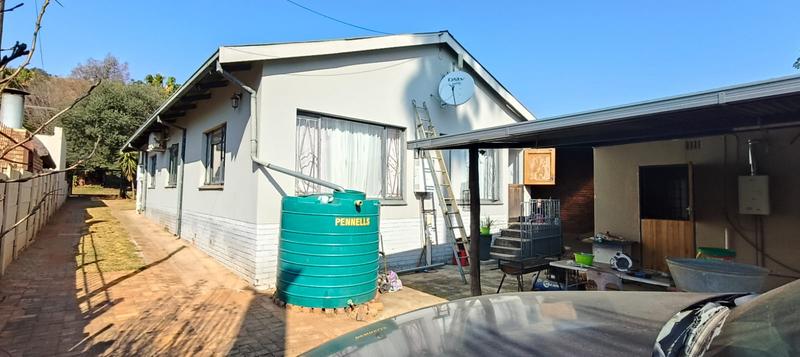 5 Bedroom Property for Sale in Pretoria Gardens Gauteng