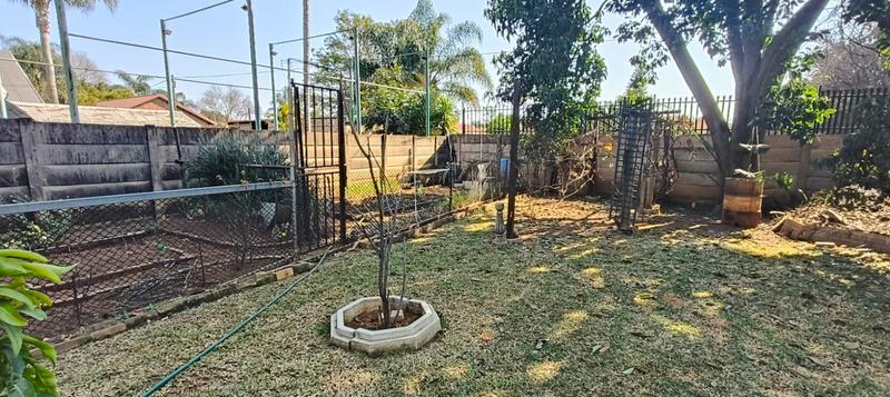 5 Bedroom Property for Sale in Pretoria Gardens Gauteng