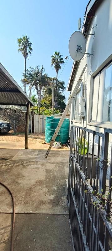 5 Bedroom Property for Sale in Pretoria Gardens Gauteng