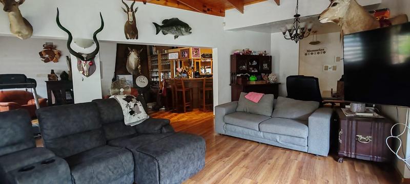 5 Bedroom Property for Sale in Pretoria Gardens Gauteng