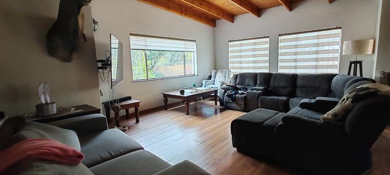 5 Bedroom Property for Sale in Pretoria Gardens Gauteng