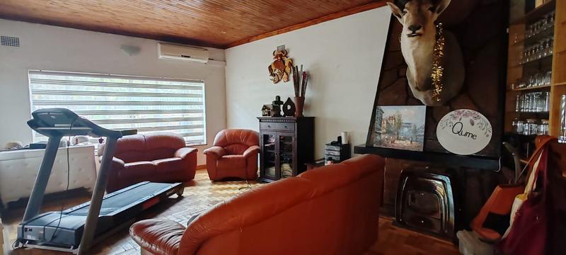 5 Bedroom Property for Sale in Pretoria Gardens Gauteng