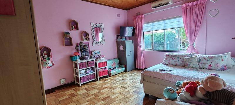 5 Bedroom Property for Sale in Pretoria Gardens Gauteng