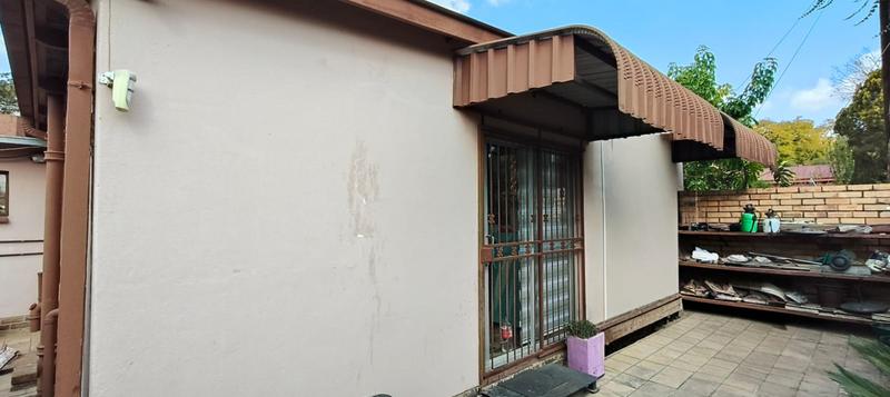 5 Bedroom Property for Sale in Pretoria Gardens Gauteng