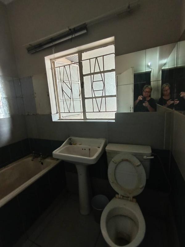 5 Bedroom Property for Sale in Pretoria Gardens Gauteng