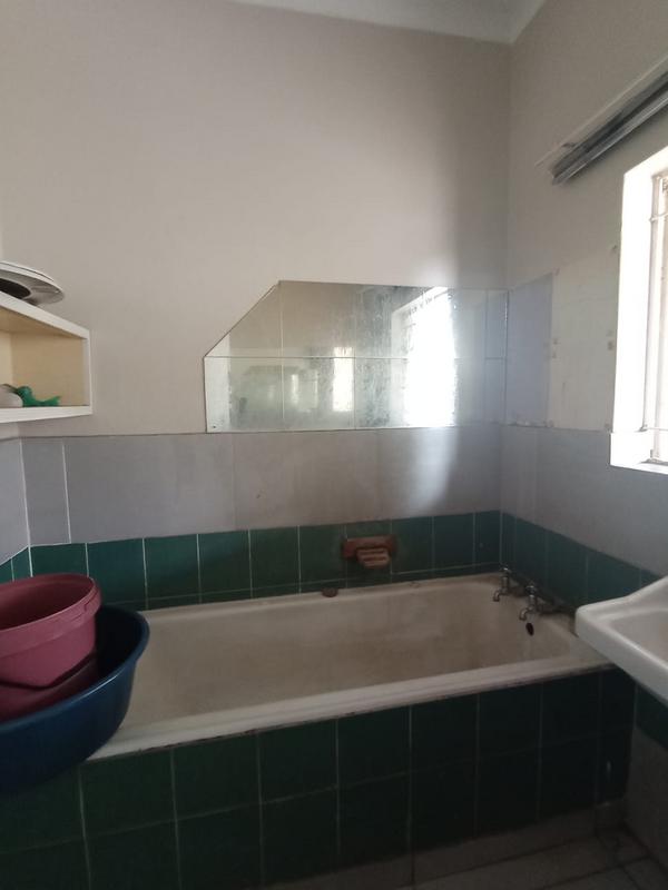 5 Bedroom Property for Sale in Pretoria Gardens Gauteng