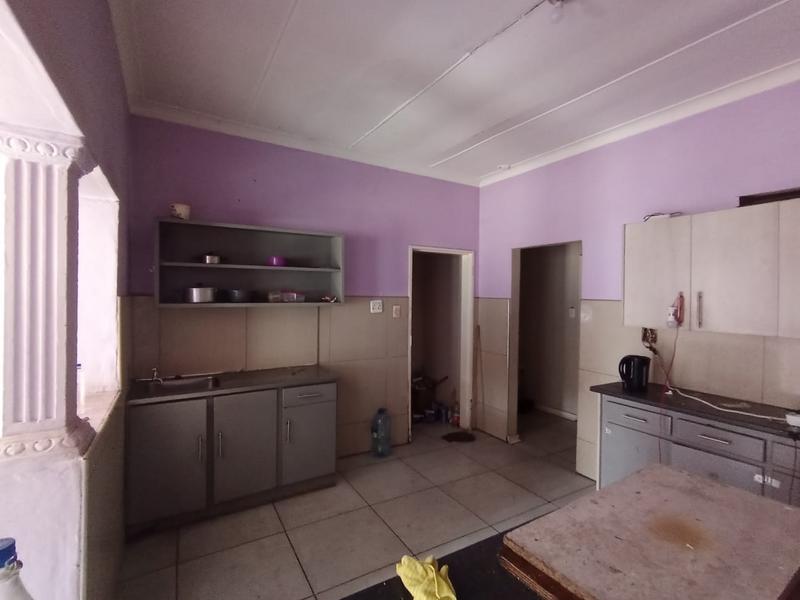 5 Bedroom Property for Sale in Pretoria Gardens Gauteng