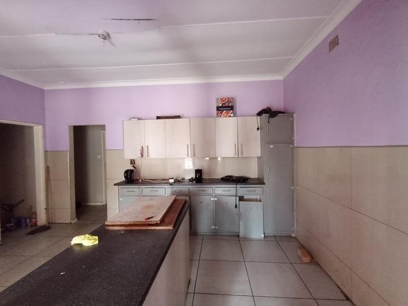 5 Bedroom Property for Sale in Pretoria Gardens Gauteng