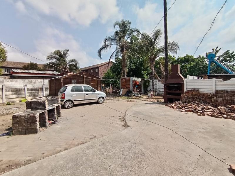 5 Bedroom Property for Sale in Pretoria Gardens Gauteng