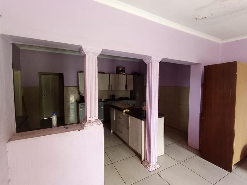 5 Bedroom Property for Sale in Pretoria Gardens Gauteng