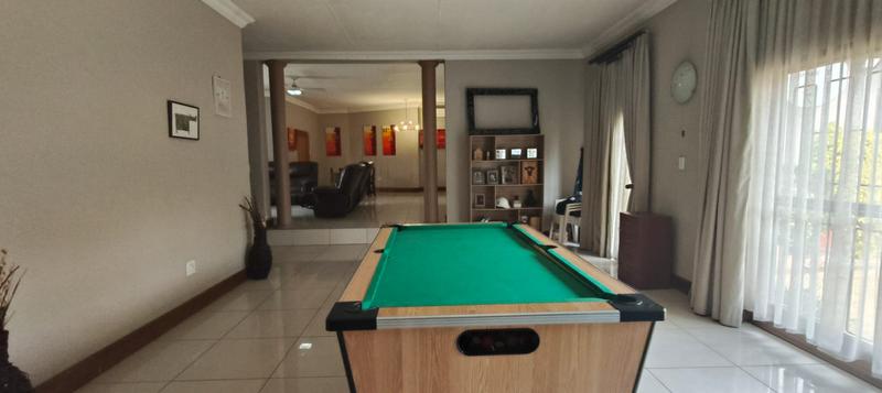 4 Bedroom Property for Sale in Pretoria Gardens Gauteng