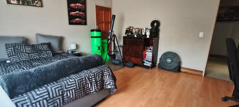 4 Bedroom Property for Sale in Pretoria Gardens Gauteng