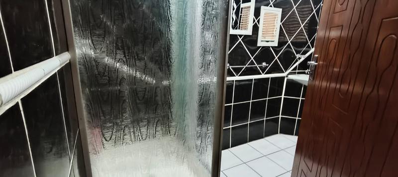 4 Bedroom Property for Sale in Pretoria Gardens Gauteng