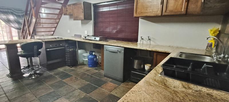 4 Bedroom Property for Sale in Pretoria Gardens Gauteng