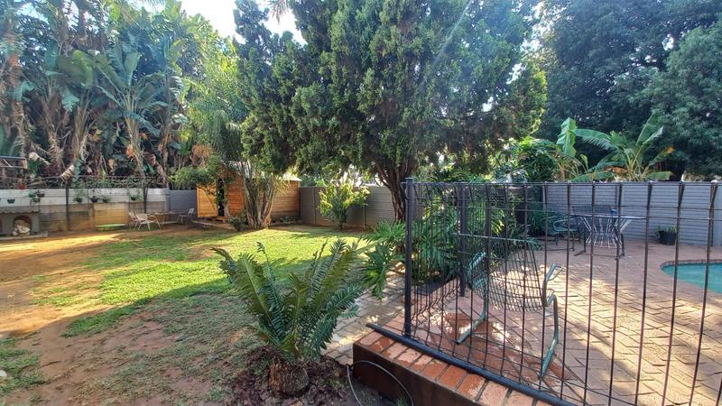 5 Bedroom Property for Sale in Pretoria Gardens Gauteng