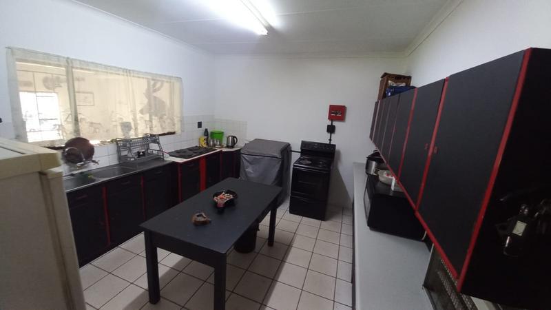 5 Bedroom Property for Sale in Pretoria Gardens Gauteng