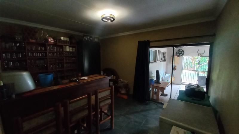 5 Bedroom Property for Sale in Pretoria Gardens Gauteng