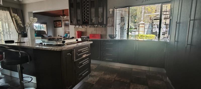 3 Bedroom Property for Sale in Pretoria Gardens Gauteng