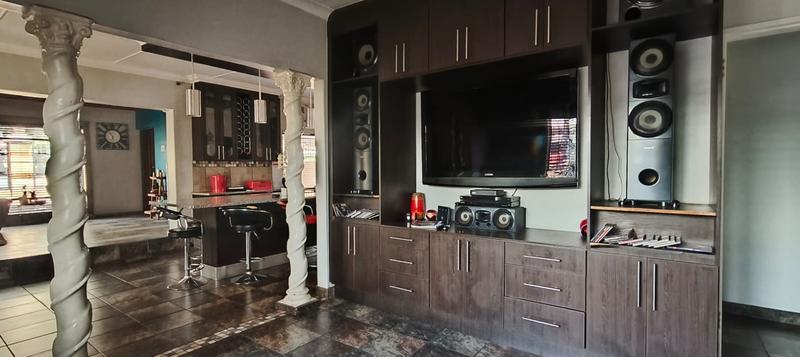 3 Bedroom Property for Sale in Pretoria Gardens Gauteng