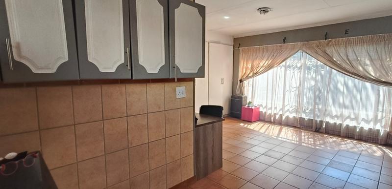 3 Bedroom Property for Sale in Pretoria Gardens Gauteng