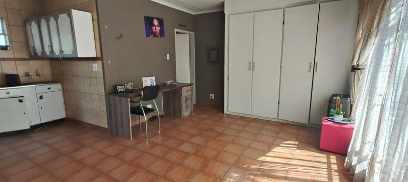 3 Bedroom Property for Sale in Pretoria Gardens Gauteng