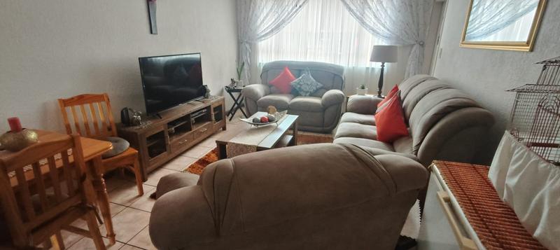 2 Bedroom Property for Sale in Pretoria Gardens Gauteng