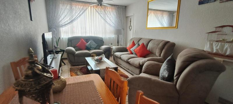 2 Bedroom Property for Sale in Pretoria Gardens Gauteng