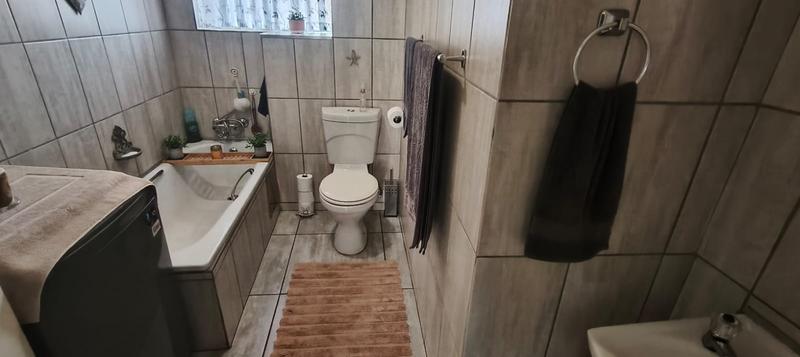 2 Bedroom Property for Sale in Pretoria Gardens Gauteng
