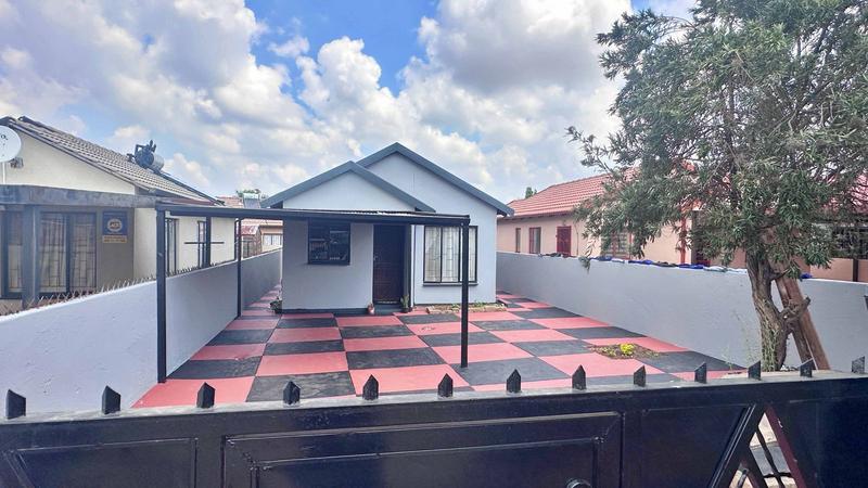 2 Bedroom Property for Sale in Soshanguve East Ext 4 Gauteng