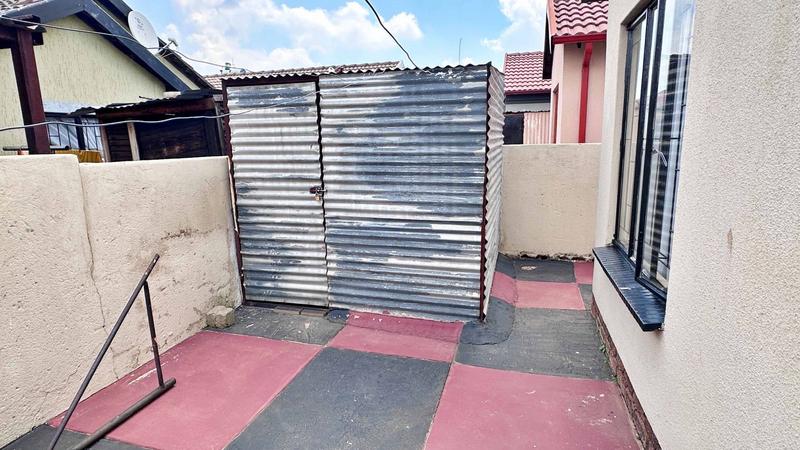 2 Bedroom Property for Sale in Soshanguve East Ext 4 Gauteng