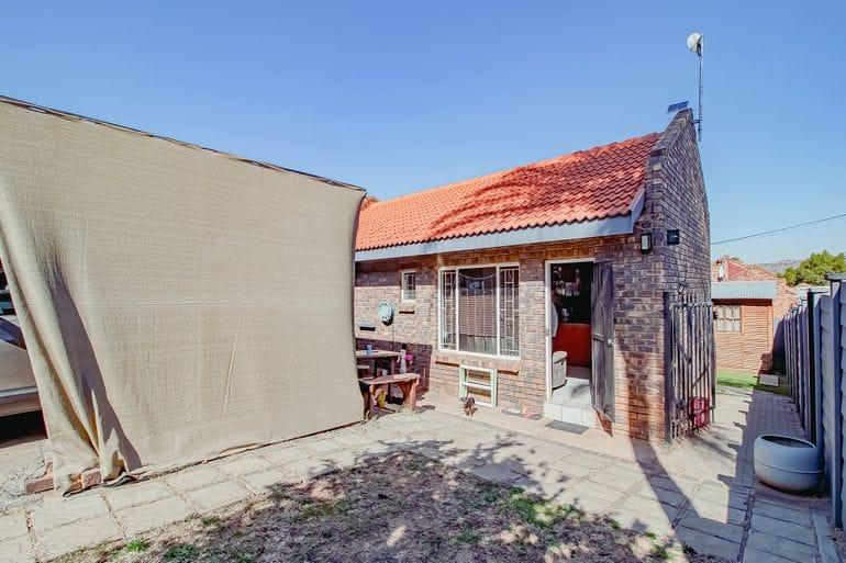 2 Bedroom Property for Sale in Suiderberg Gauteng