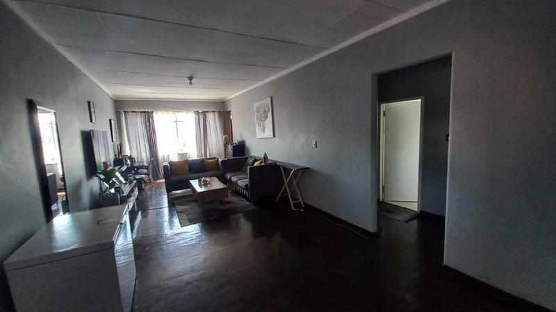 2 Bedroom Property for Sale in Sunnyside Gauteng