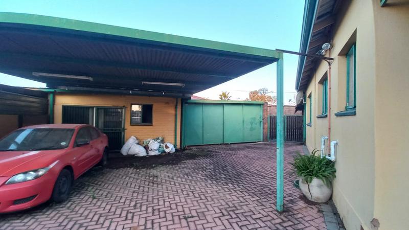 3 Bedroom Property for Sale in West Park Gauteng