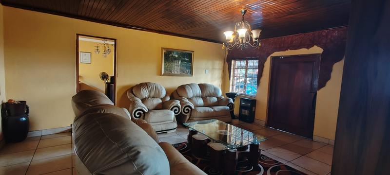 5 Bedroom Property for Sale in West Park Gauteng
