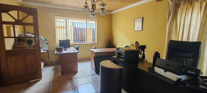5 Bedroom Property for Sale in West Park Gauteng