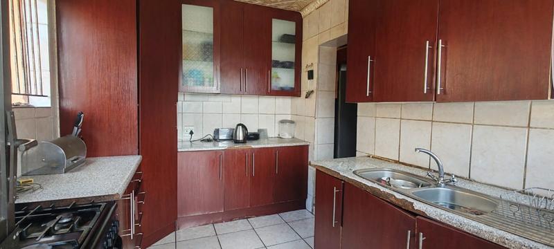 5 Bedroom Property for Sale in West Park Gauteng