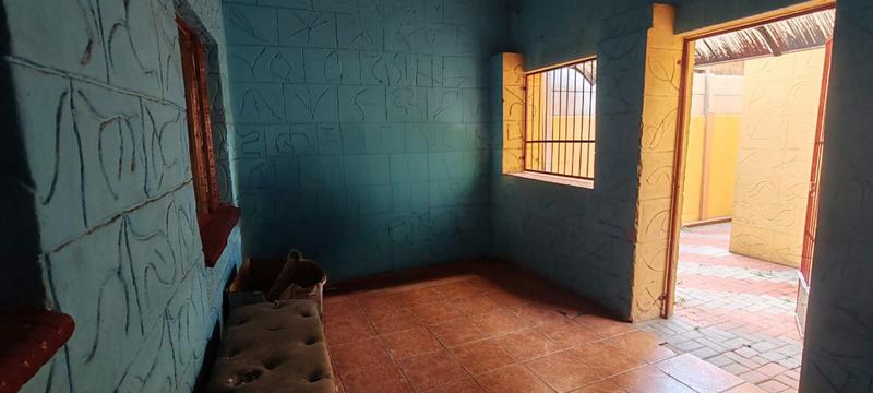 5 Bedroom Property for Sale in West Park Gauteng