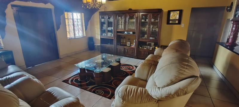 5 Bedroom Property for Sale in West Park Gauteng