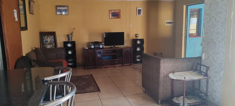 5 Bedroom Property for Sale in West Park Gauteng