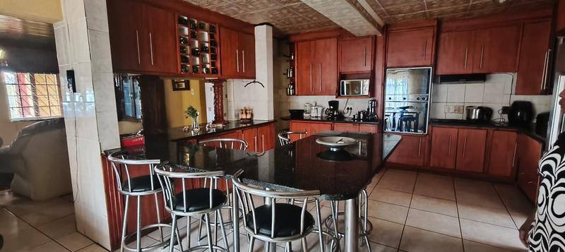 5 Bedroom Property for Sale in West Park Gauteng