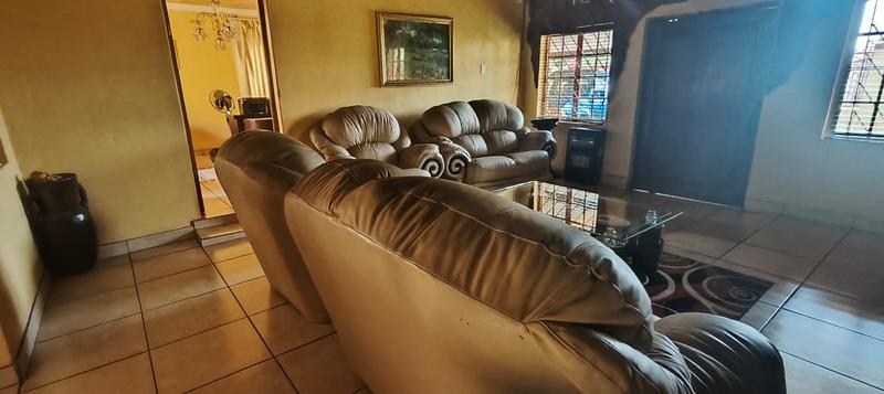5 Bedroom Property for Sale in West Park Gauteng