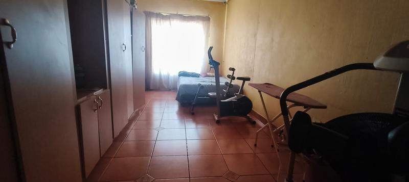 5 Bedroom Property for Sale in West Park Gauteng