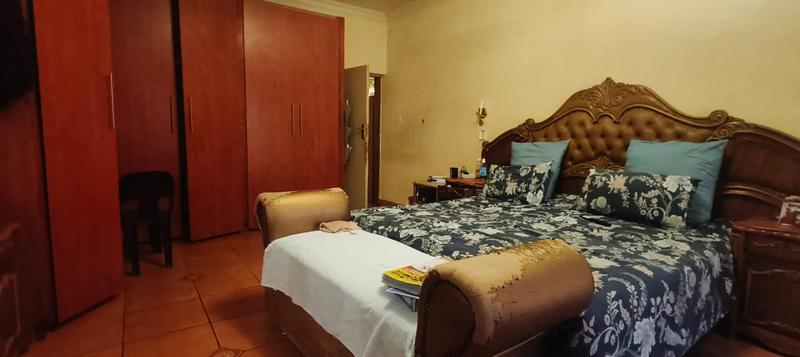 5 Bedroom Property for Sale in West Park Gauteng