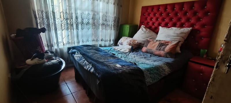 5 Bedroom Property for Sale in West Park Gauteng