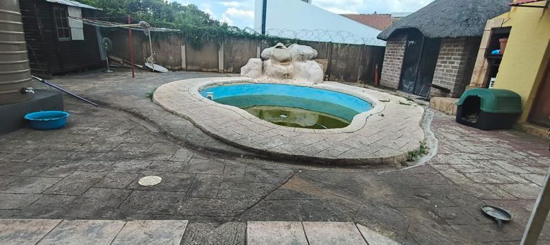 5 Bedroom Property for Sale in West Park Gauteng