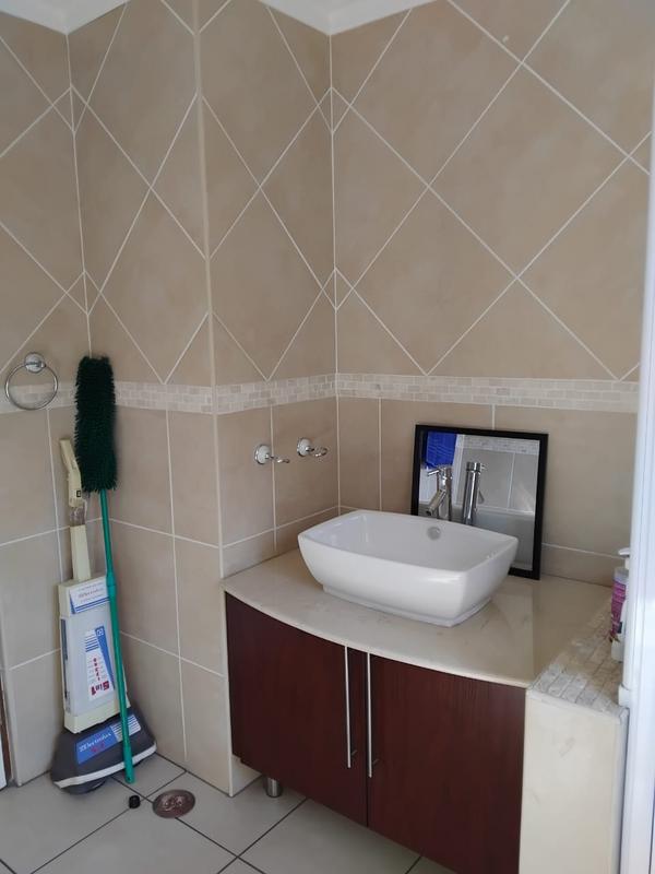 To Let 3 Bedroom Property for Rent in Primrose Gauteng