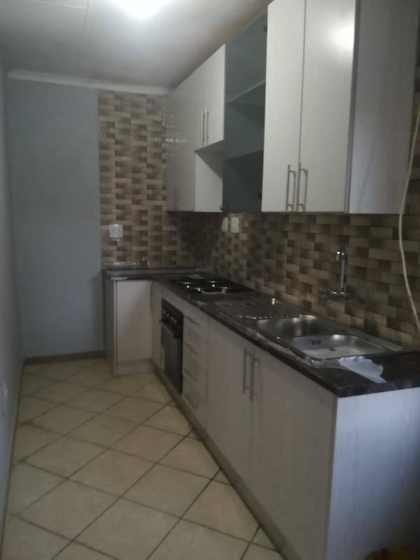 To Let 2 Bedroom Property for Rent in Birch Acres Gauteng